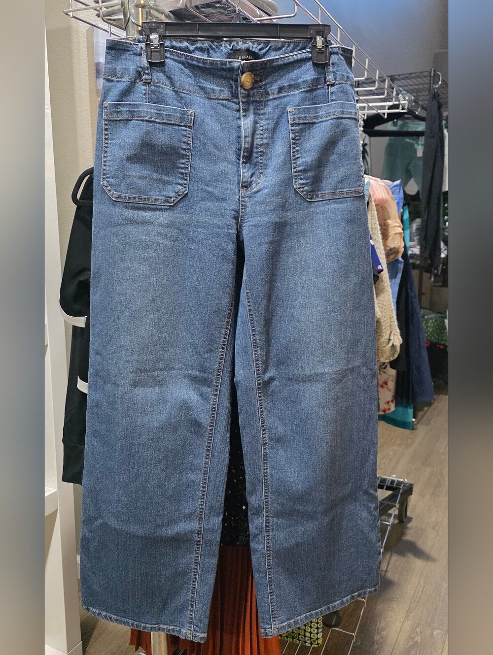 Rafaella Size 12 Wide Leg Patch Pocket Jeans – Medium Wash Stretch Denim